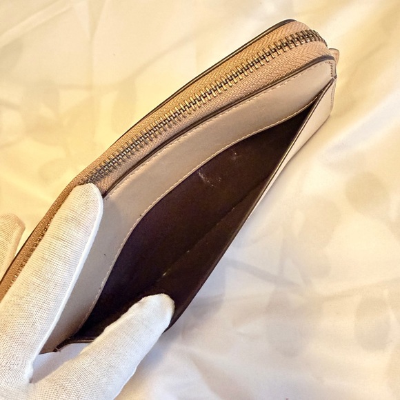 Coach Floral Leather Zip-Around Wallet – Tan/Nude - Picture 3 of 8